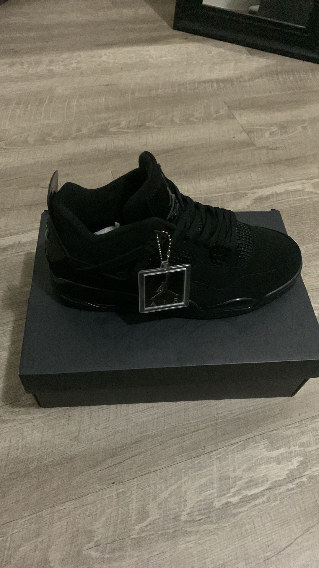 Black cats shoes