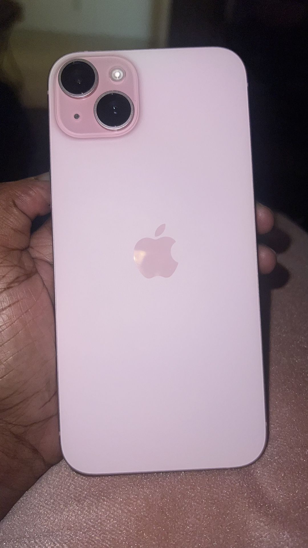 iPhone 15 Plus