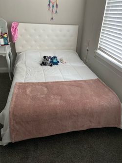Moving sale