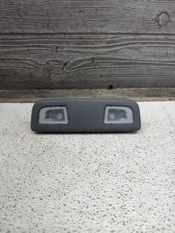 2019-2023 Chevy Silverado 1500 Dome Lamp Assembly