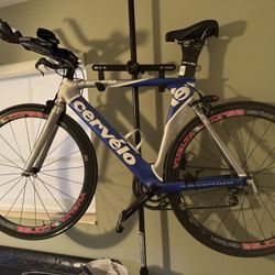 Cervelo Triathlon Time Trial Bike Size Med. 