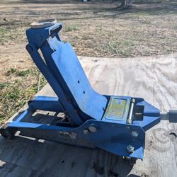 2.5 Ton Low Profile Floor Jack