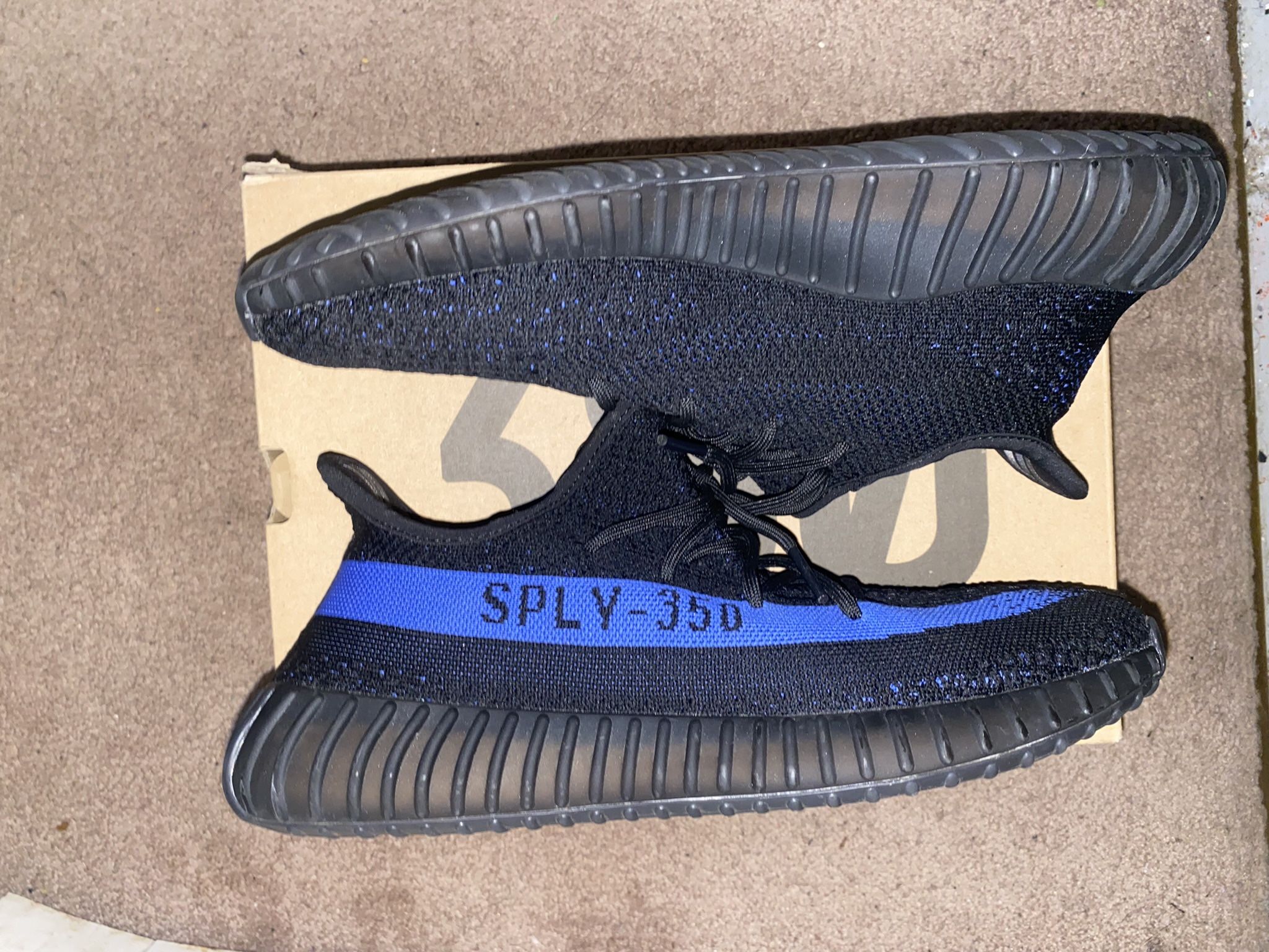 Adidas Yeezy Dazzling Blue Size 10