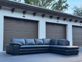 Sofa/Couch Sectional - Black - Leather - Delivery Available 🚛
