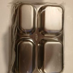 Dos Bandejas De Almuerzo De Acero Inoxidable De 7×9  Pulgadas Con Tapa Plastica