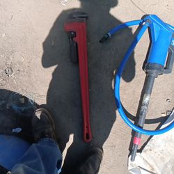 Pipe Wrench 