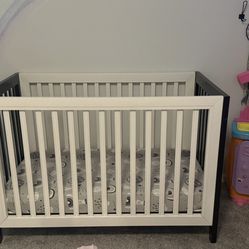 Baby Crib 