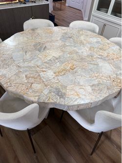 Petra Arhaus dining table