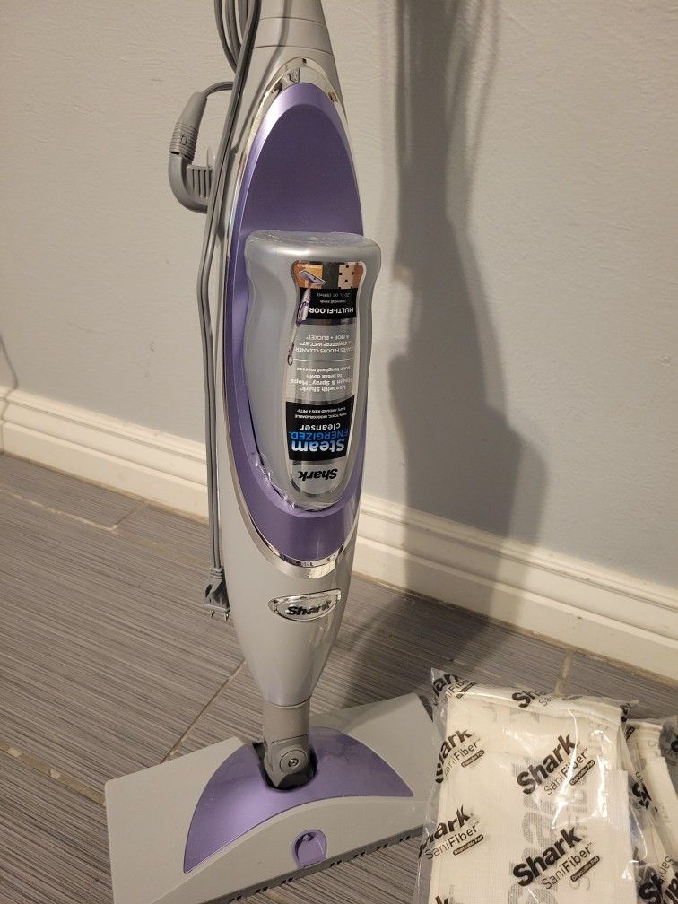 STEAMER VACUUM