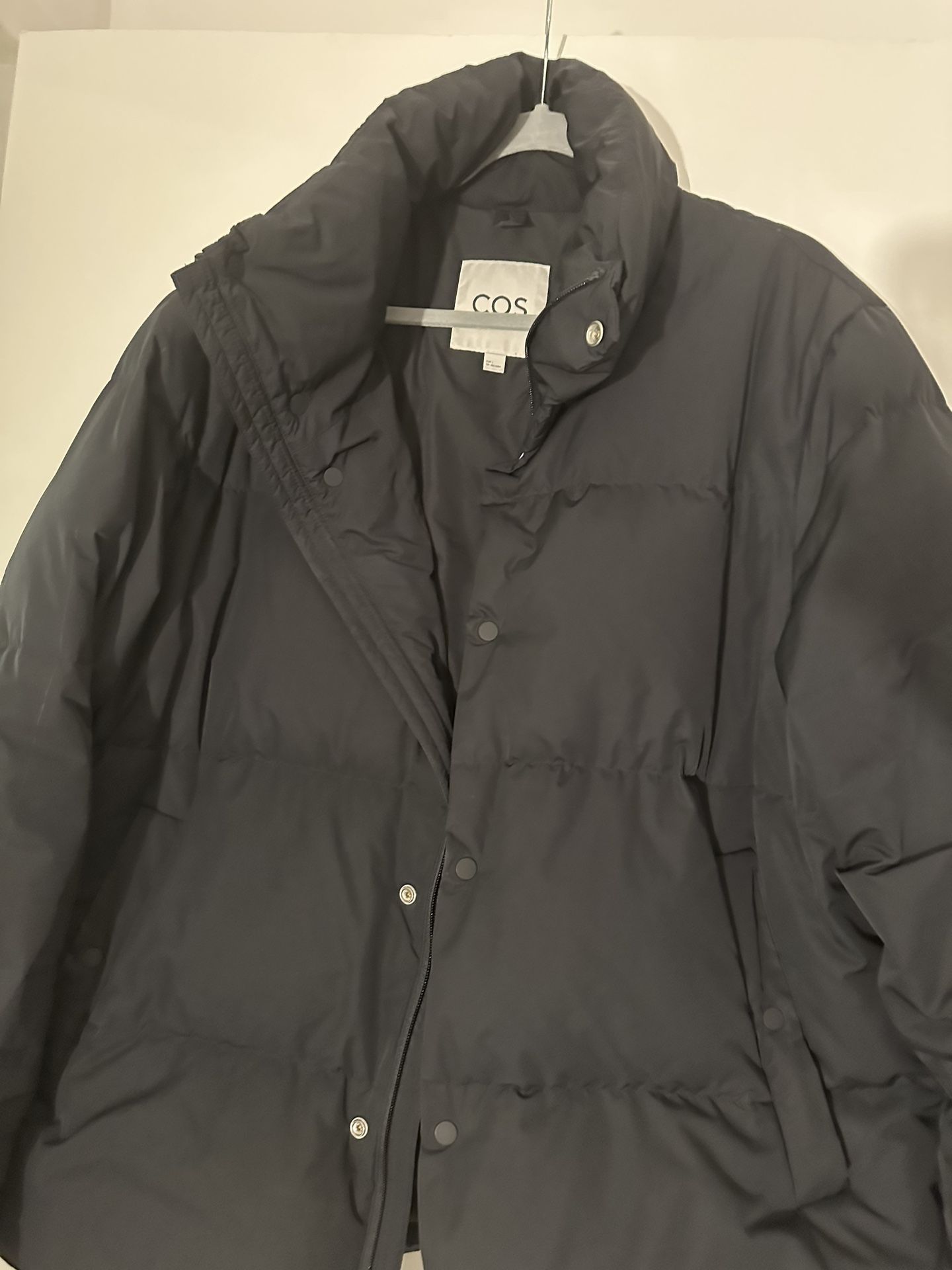 COS Men Navy Puffer Jacket 