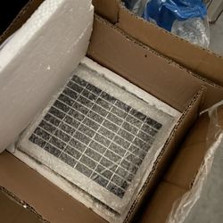 Sunnydaze Decor 132 GPH Solar Fountain Pump and Solar Panel Kit with 2 Spray Heads