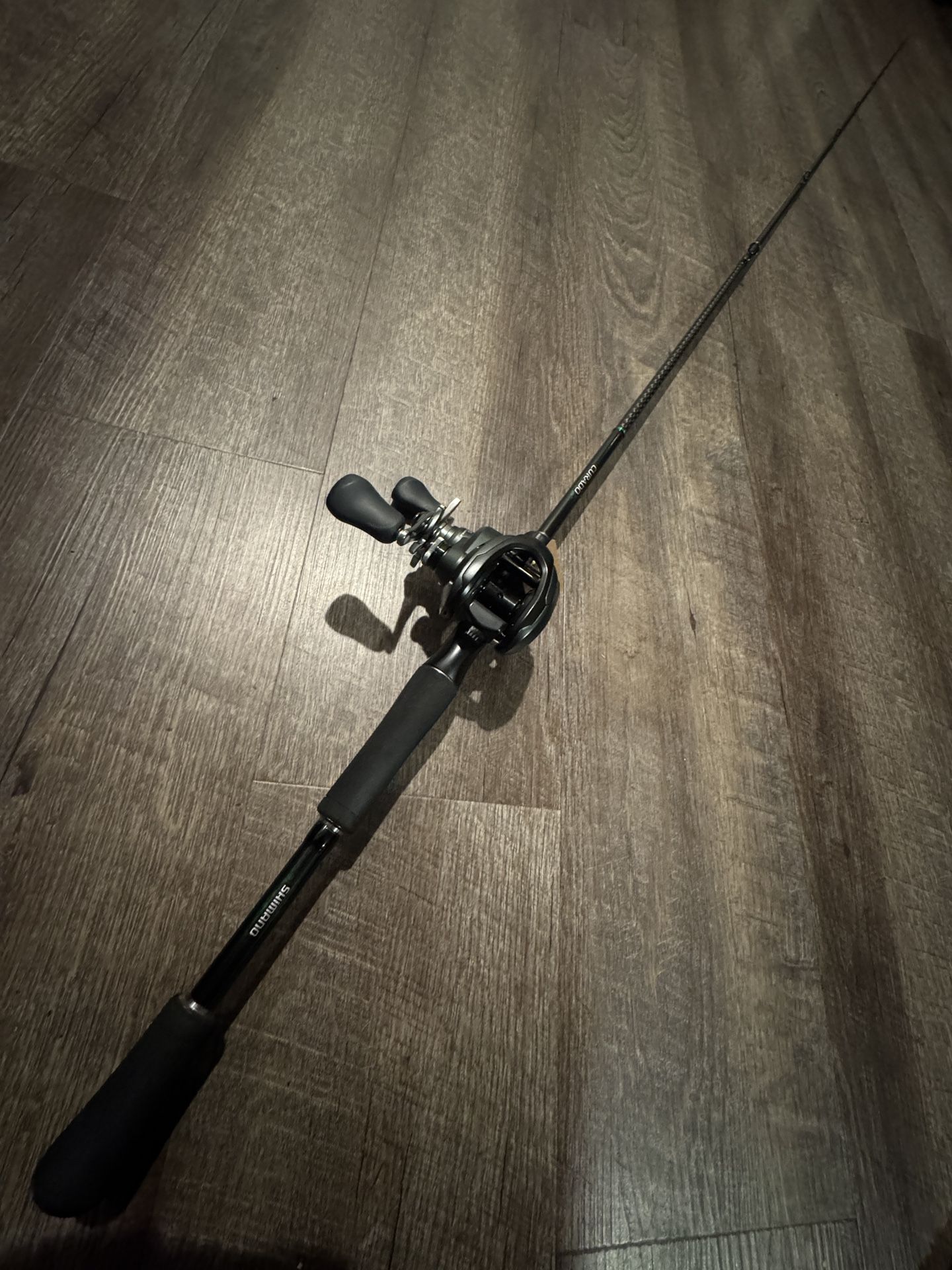Shimano Left Handed Shimano Curado Fishing Combo New 151hg Reel In Box.