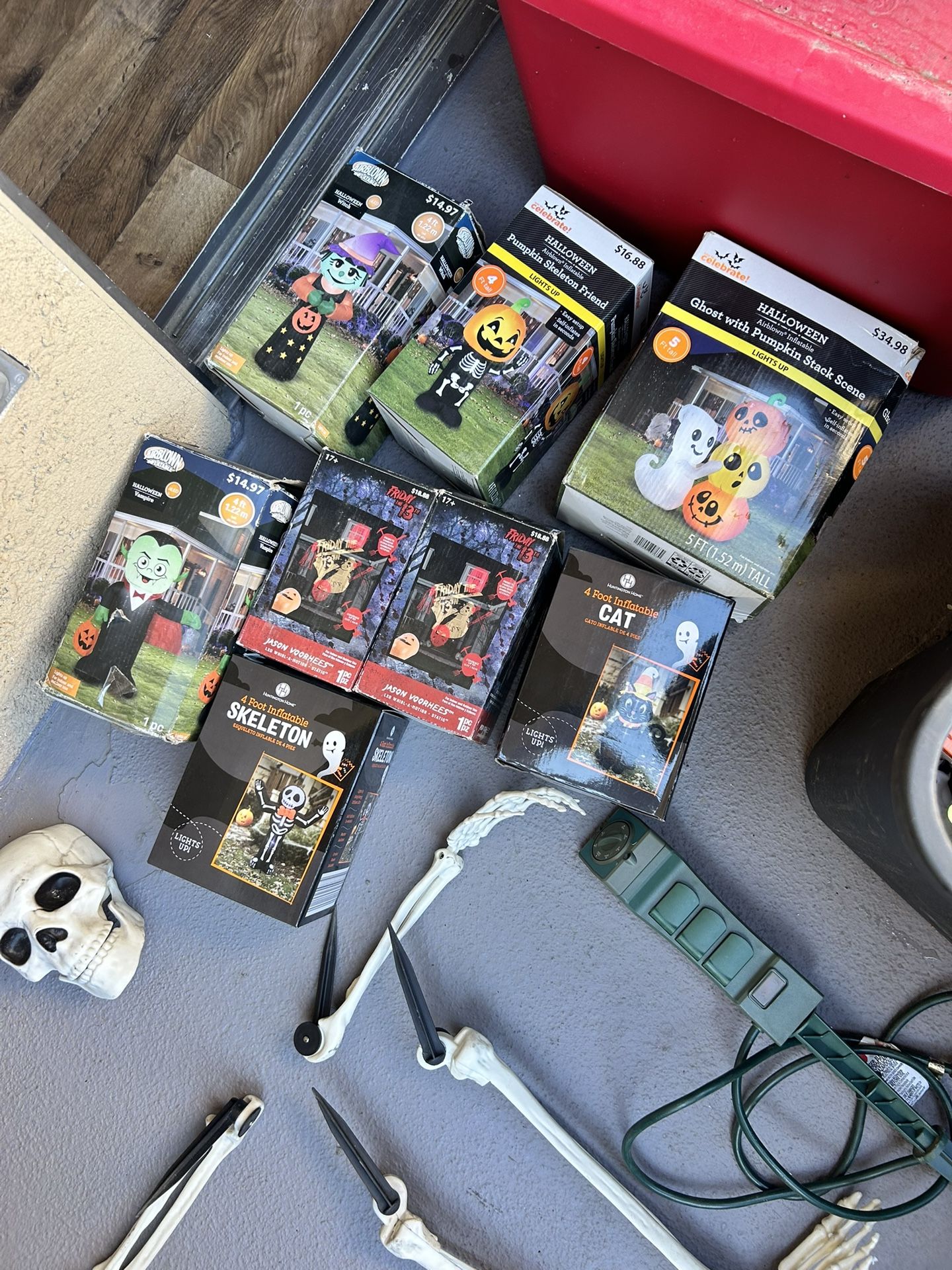 Halloween Inflatables /lights Projector