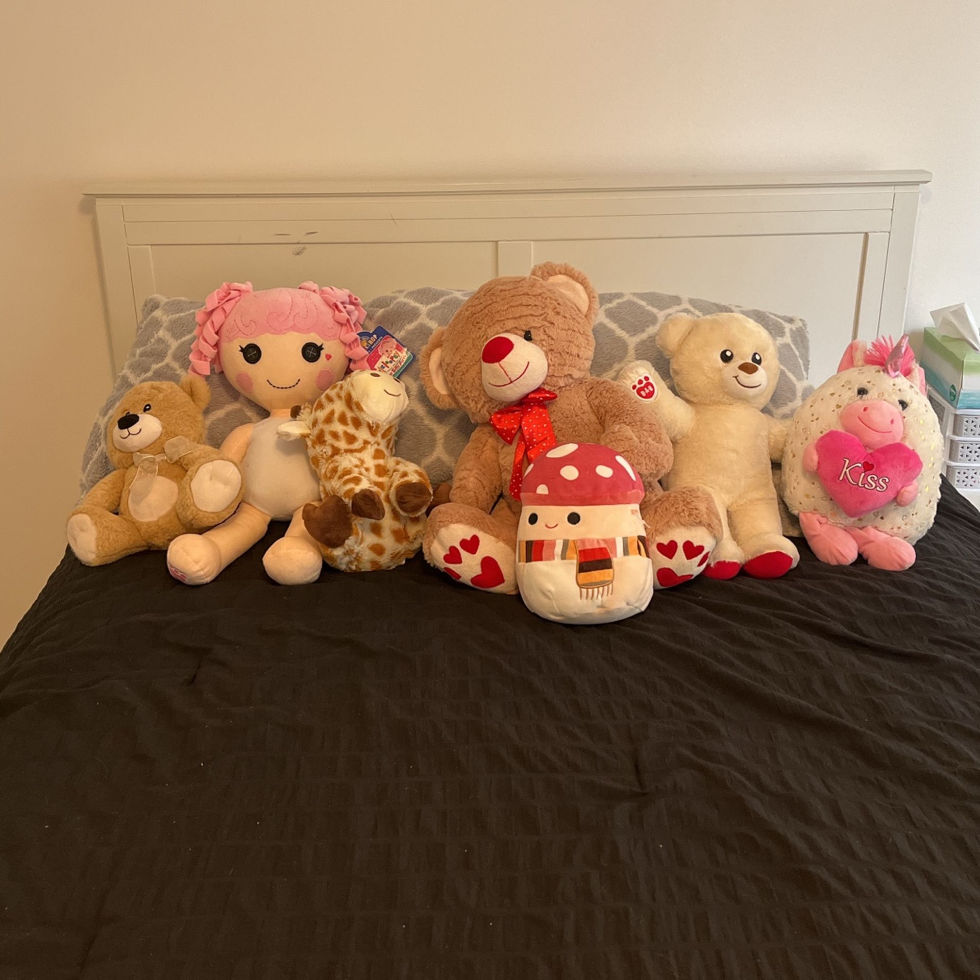 stuffed Animals In Very Good Condition. 