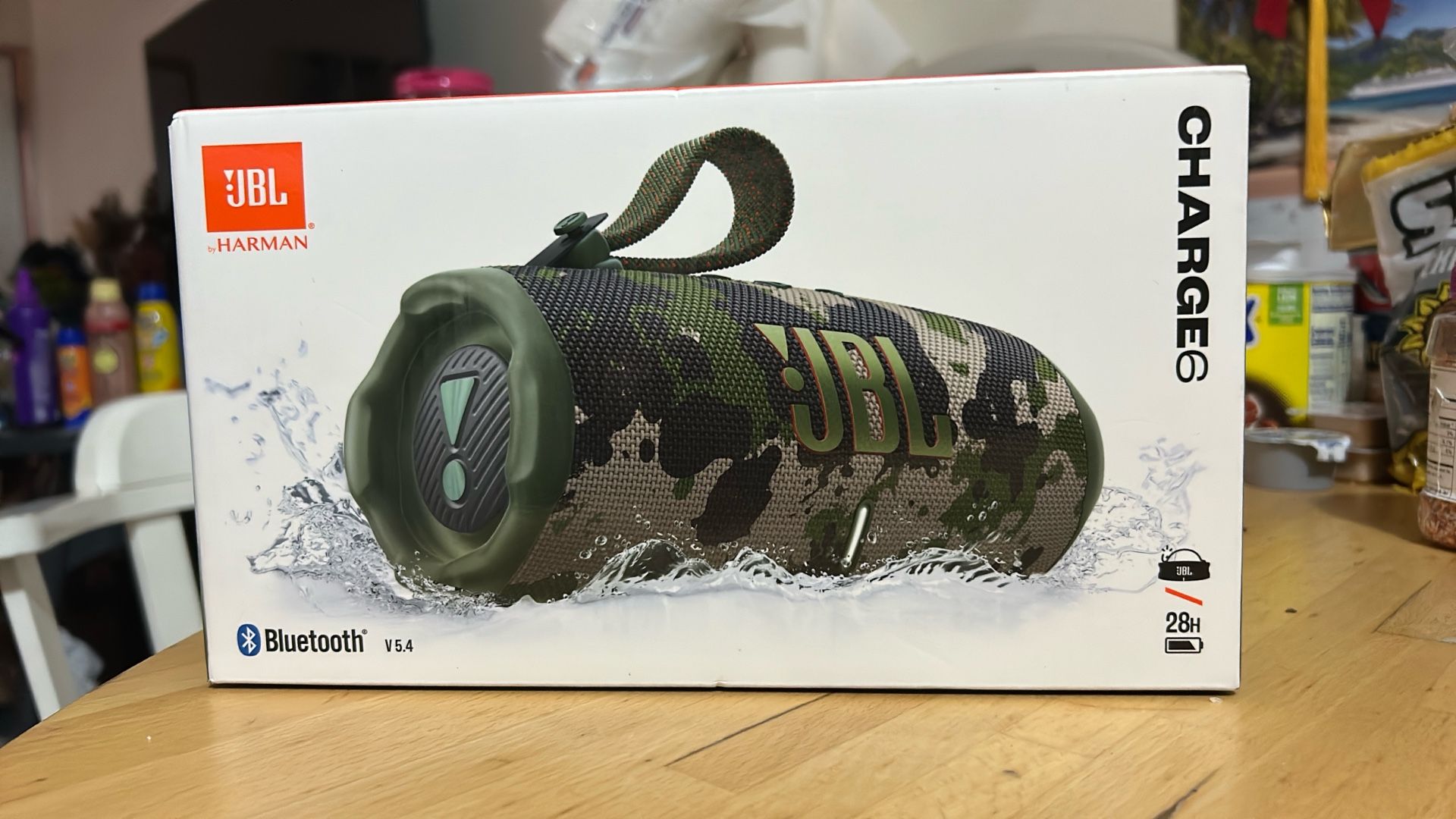 JBL CHARGE 6: New Version (NEW) CAMO, BLUE, BLACK Color