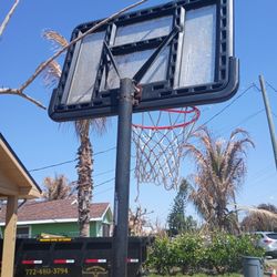 Basketball Hoop 