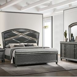 Beautiful Queen Size Bedroom 