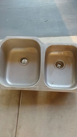 Stainless steel 30 inch undermount sink
