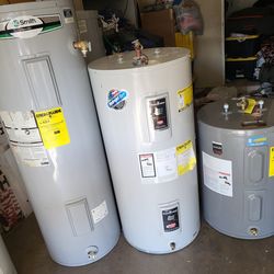 Electric Water Heater 50 gal in good condition and Warranty Works Great 19th Ave And Baseline