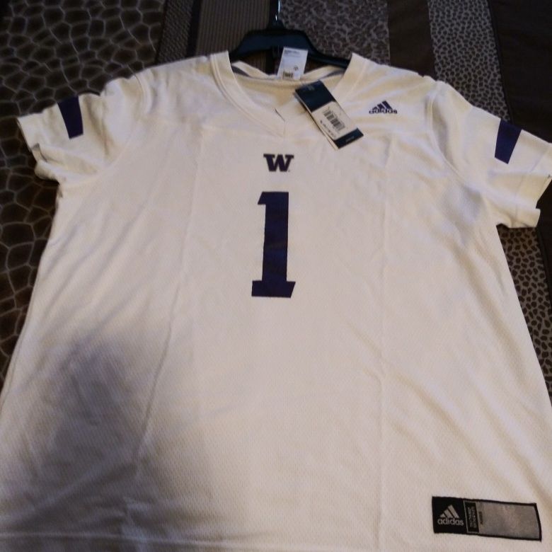 Women's Adidas jersey shirt