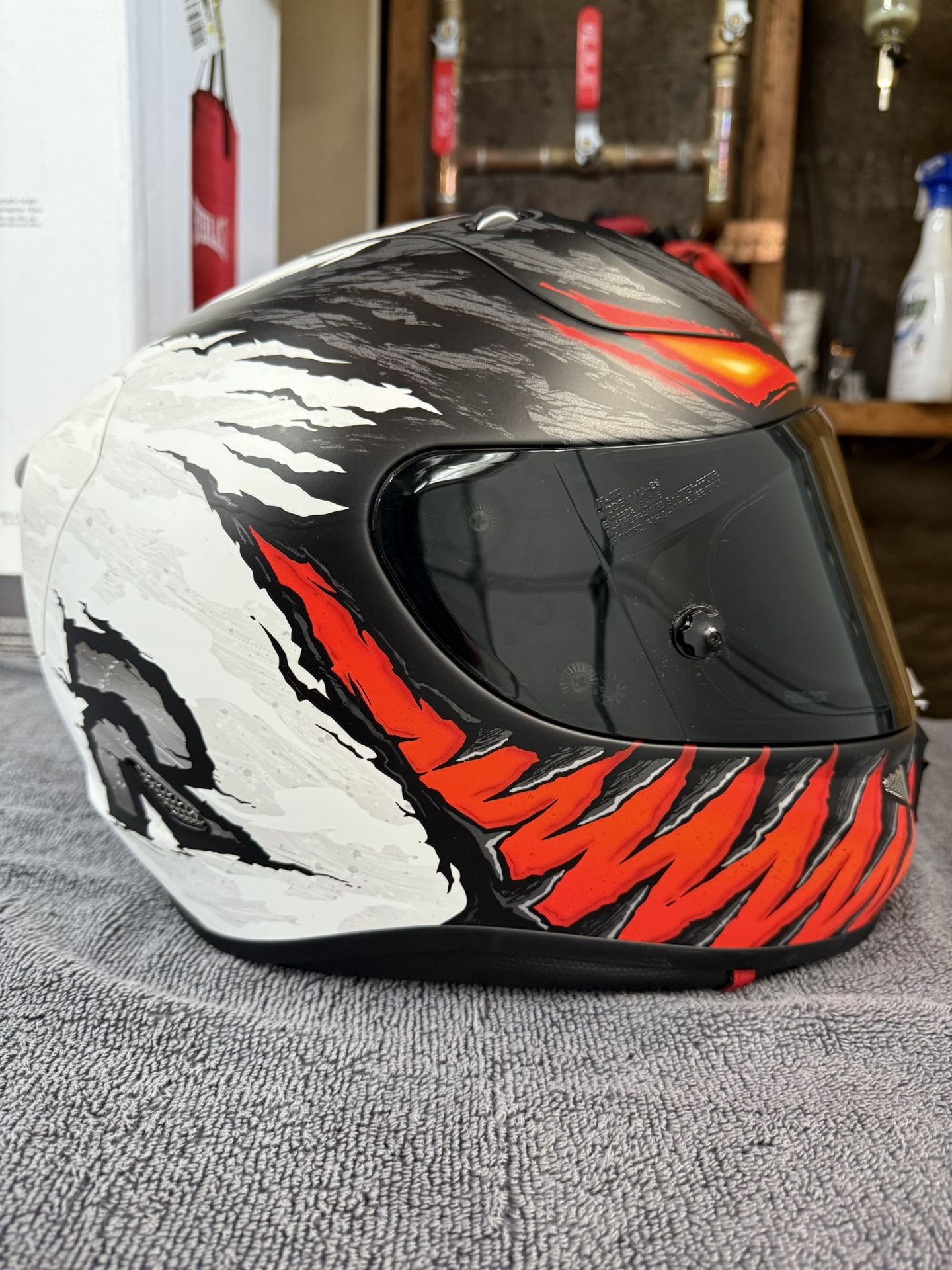 HJC RPHA 11 Pro Anti Venom Helmet XL