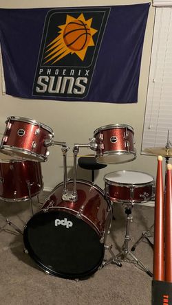 Pdp drumset with seat and sticks