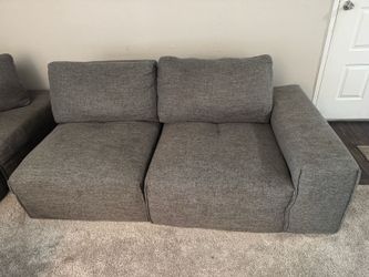Rooms to go 5 pc Dark Grey Sectional sofa