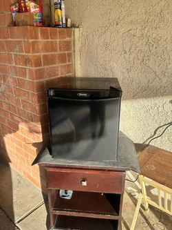 Danby Black Compact Mini Fridge