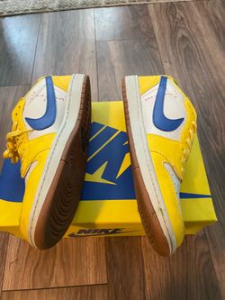 Travis Scott Jordan’s size 11