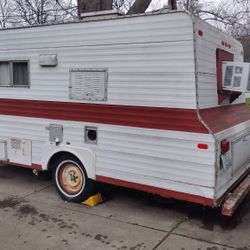 1970 Kit Compan travel trailer 