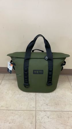 YETI HOPPER M30 SOFT COOLER (OLIVE/BLACK).