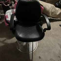 Mobile Barber Chair