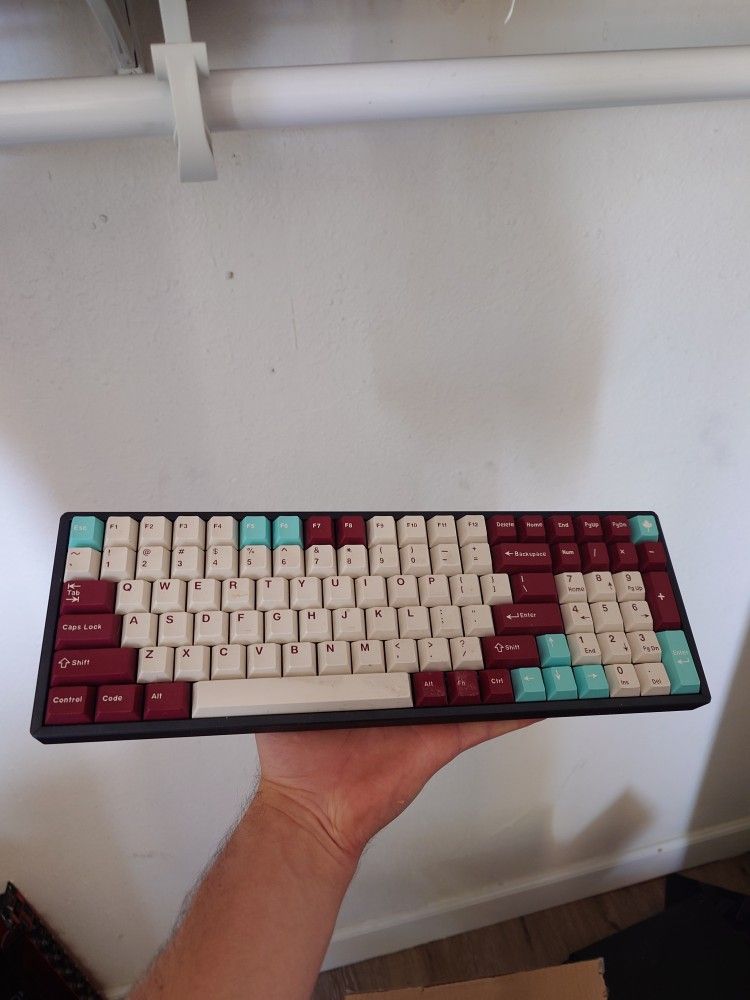Keychron K4