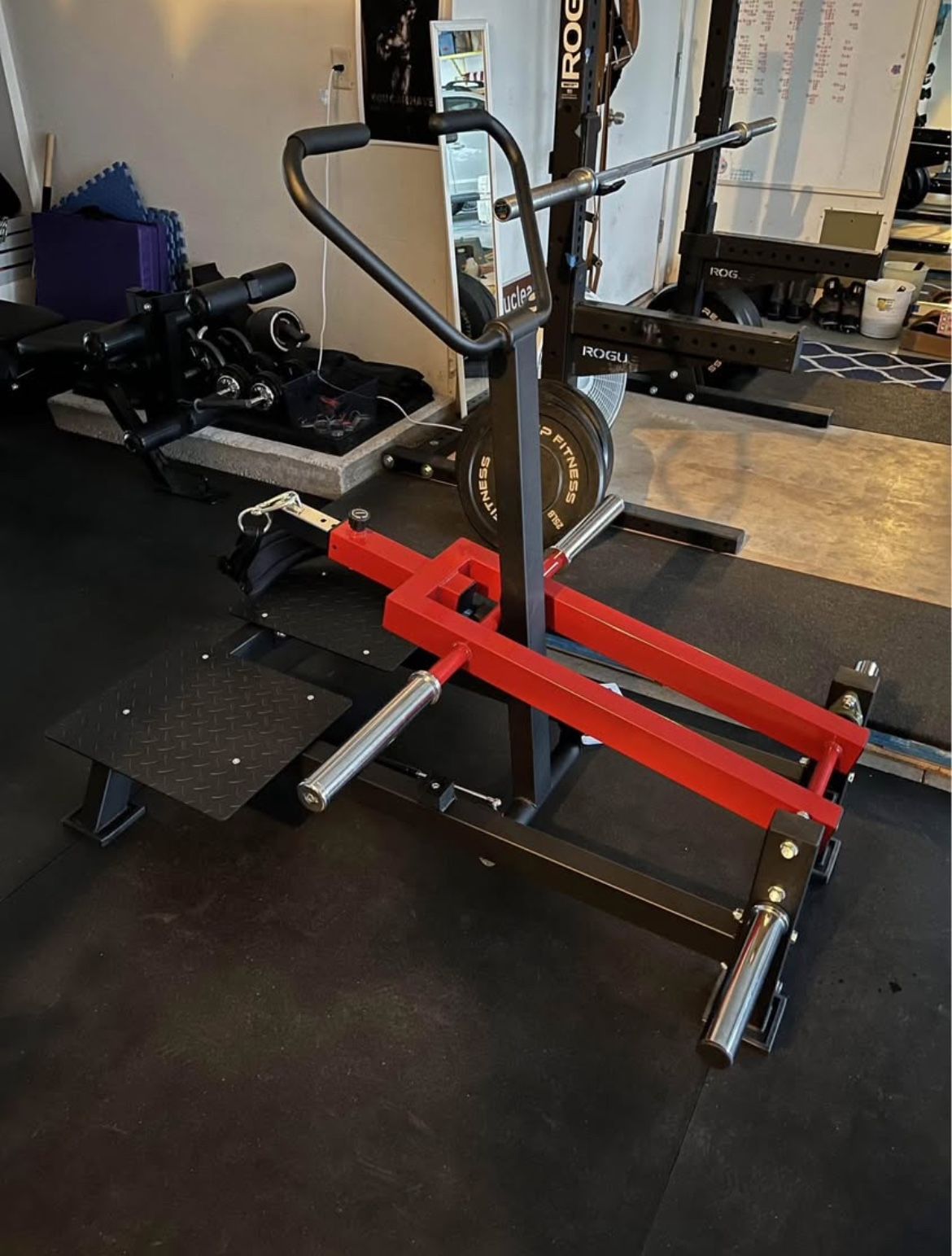 Belt Squat Machine