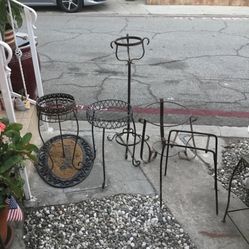 Plant Stand Diferentes Sizes Y Precios $25- $35 Each 