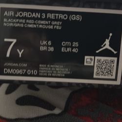 Jordan 3 Retro Black Cement Size 7y