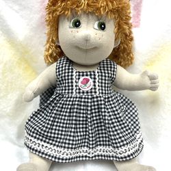 2005 Unimax/Rubens barn 13 Inch cloth doll.