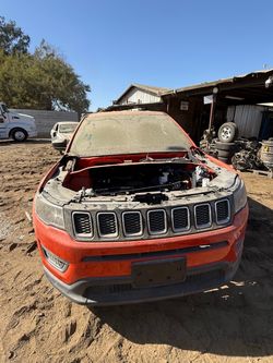 2018 Jeep Compass 2.4L Automatic Transmission FWD for parts onlyโผ๏ธ