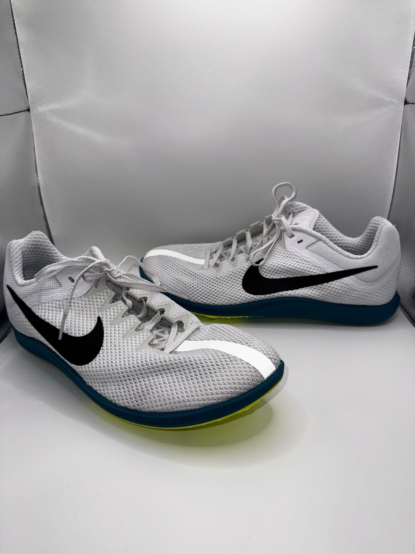 Nike Zoom Rival Distance Spikes Men’s 9.5 NWOB