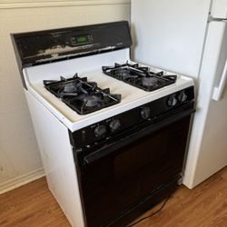 FREE - Kenmore Gas Stove / Oven (Read Description)