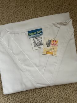 Women’s XL White “Butter-Soft” by UA Scrub Top , NEW!