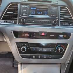 2016-2017 HYUNDAI SONATA RADIO AM FM CD PLAYER RECEIVER