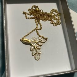 Ever True Diamond Accent Leafs Necklace 20 Inches