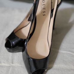 Guess Black Pumps