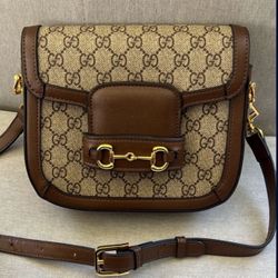 Gucci Canvas Brown Leather Horsebit Crossbody Bag Authentic Is $3300