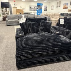 Black Corduroy Chaise Lounge +USB