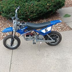 New Batteries New Charger Mx350 Dirt Bike for little kids. 4yrs and up. 15mph fast. 23 mile and Card Macomb Township Michigan