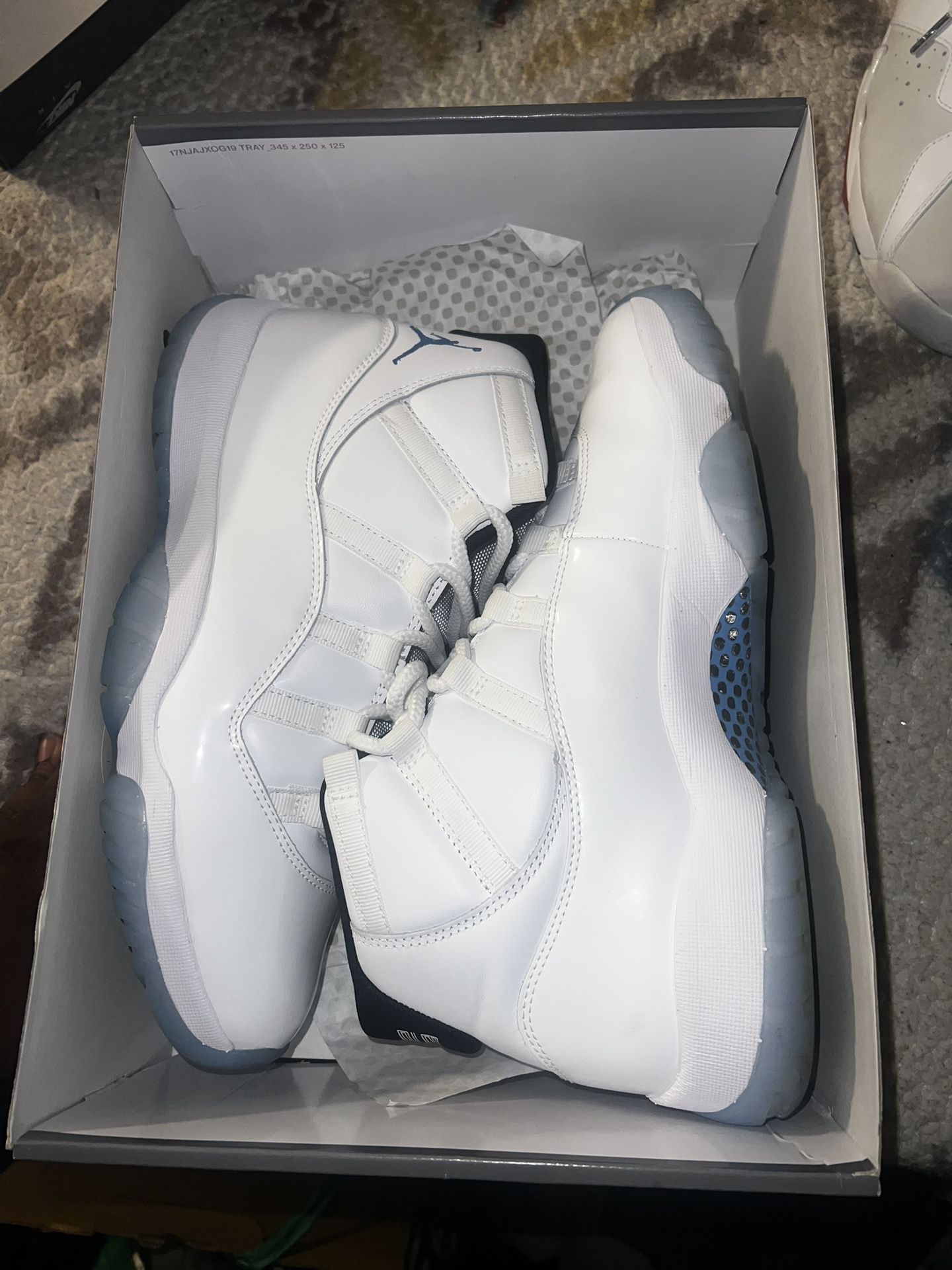 Jordan 11 ‘Legend Blue’ Size 11.