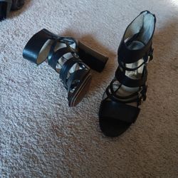 Michael KORS LIGHTLY USED Strappy HEELS