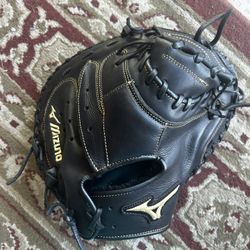 Mizuno 34 Inch MVP prime Catchers Glove